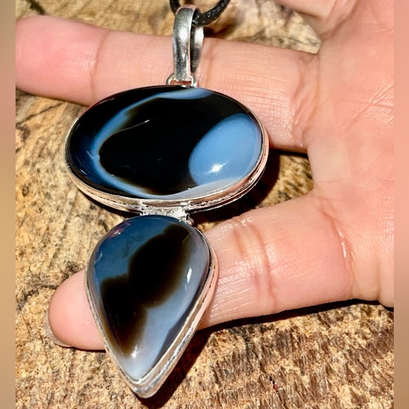 Dark Banded Botswana Agate Pendant 2 1/2” - Picture 4 of 8